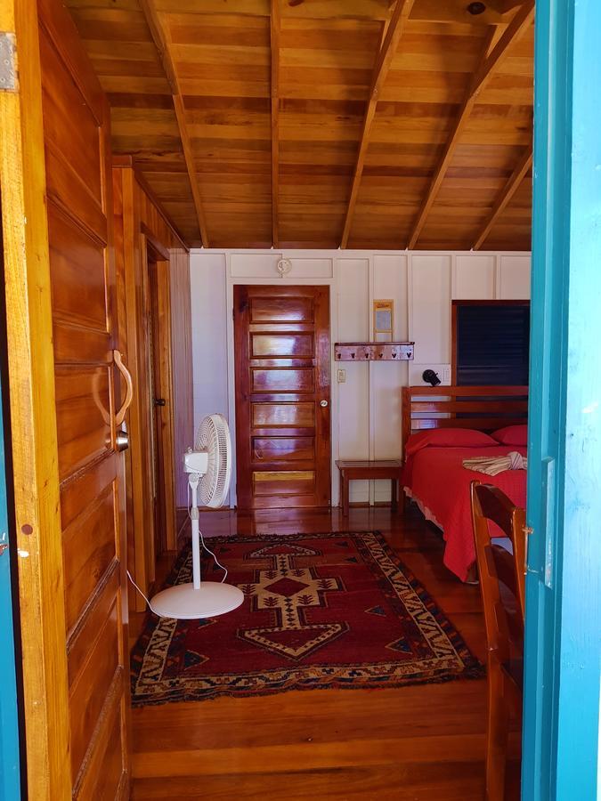 Carolyn'S House Villa Caye Caulker Exteriör bild